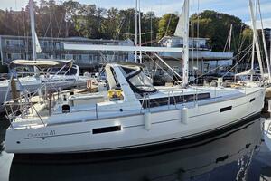 Blue Jay 41ft Beneteau Yacht For Sale