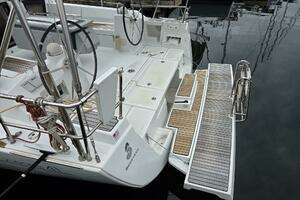 2014 Beneteau Oceanis 41 thumbnail 12