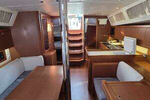 2014 Beneteau Oceanis 41 thumbnail 7