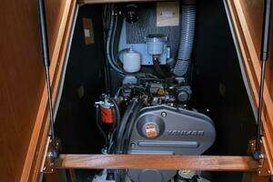 2014 Beneteau Oceanis 41 thumbnail 14