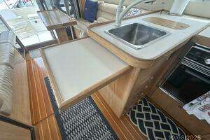 1994 Sabreline Sedan Flybridge thumbnail 45