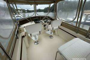 1994 Sabreline Sedan Flybridge thumbnail 15