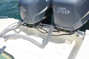 31ft Pursuit Yacht For Sale