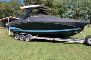 29ft Cobalt Yacht For Sale