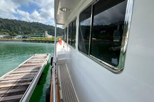 Serenea 44ft Explorer Motor Yachts Yacht For Sale
