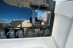 25ft Sea Hunt Yacht For Sale