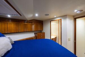 SAPPHIRE 72ft Hatteras Yacht For Sale