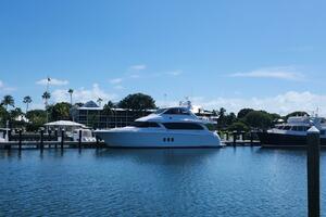SAPPHIRE 72ft Hatteras Yacht For Sale