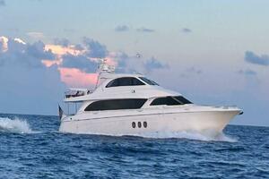 SAPPHIRE 72ft Hatteras Yacht For Sale