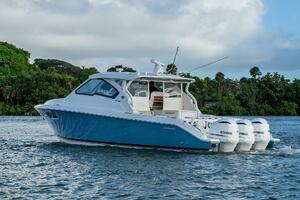 36ft Pursuit Yacht For Sale