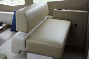 37ft Carver Yacht For Sale