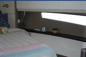 37ft Carver Yacht For Sale