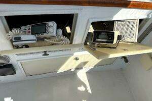 1967 Custom 42’ Flybridge Cruiser thumbnail 20