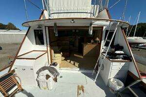 1967 Custom 42’ Flybridge Cruiser thumbnail 11