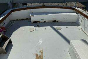 1967 Custom 42’ Flybridge Cruiser thumbnail 12