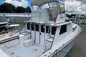 1967 Custom 42’ Flybridge Cruiser thumbnail 9