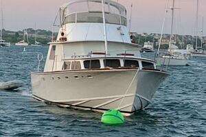 1967 Custom 42’ Flybridge Cruiser thumbnail 4