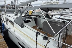 Over Budget 40ft Beneteau Yacht For Sale