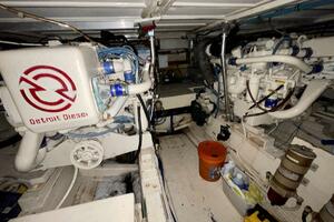 Rubber Ducky 48ft Hatteras Yacht For Sale