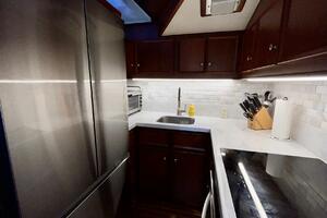 Rubber Ducky 48ft Hatteras Yacht For Sale