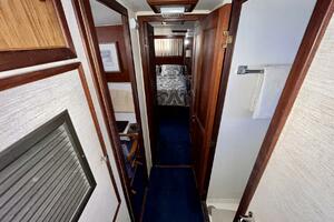 Rubber Ducky 48ft Hatteras Yacht For Sale
