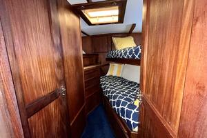 Rubber Ducky 48ft Hatteras Yacht For Sale