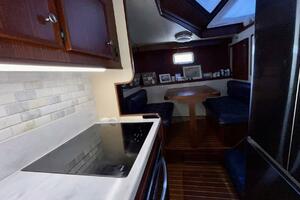 Rubber Ducky 48ft Hatteras Yacht For Sale