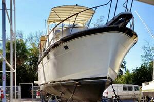 Rubber Ducky 48ft Hatteras Yacht For Sale