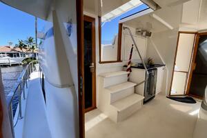 Rubber Ducky 48ft Hatteras Yacht For Sale