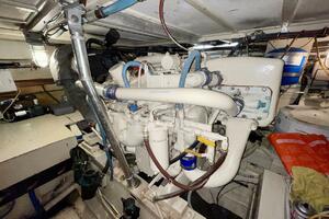 Rubber Ducky 48ft Hatteras Yacht For Sale