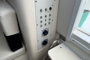 Equalizer 33ft Wellcraft Yacht For Sale