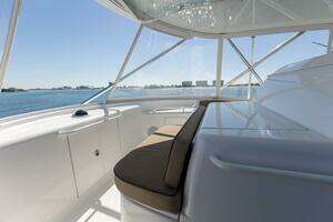 2008 Hatteras 60 Convertible thumbnail 29