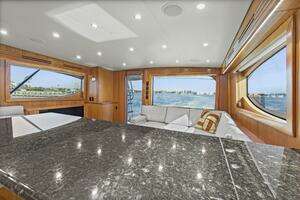 2008 Hatteras 60 Convertible thumbnail 7