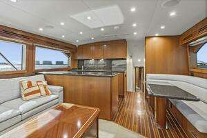 2008 Hatteras 60 Convertible thumbnail 8
