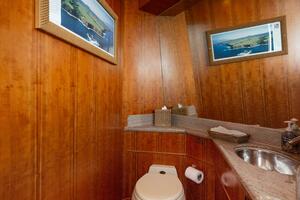 REVERIE 98ft Horizon Yacht For Sale