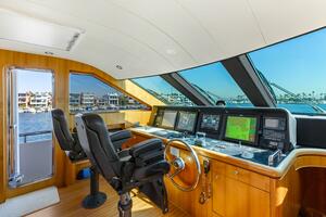 REVERIE 98ft Horizon Yacht For Sale