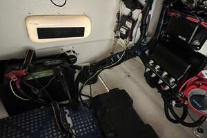 18ft Boston Whaler Yacht For Sale