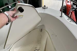 18ft Boston Whaler Yacht For Sale