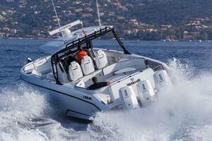 35FT (10.74M) WELLCRAFT Worth Avenue Yachts
