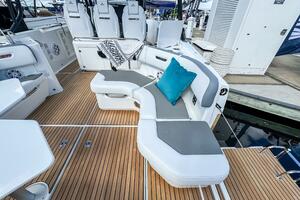 35FT (10.74M) WELLCRAFT