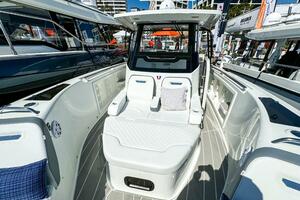 35FT (10.74M) WELLCRAFT