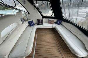 2001 Sea Ray 410 Sundancer thumbnail 3
