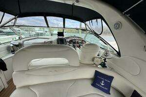 2001 Sea Ray 410 Sundancer thumbnail 4