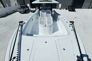 2025 Costa Custom 34SV thumbnail 10