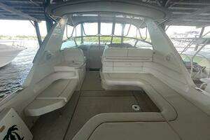 1998 Sea Ray 370 Sundancer thumbnail 17