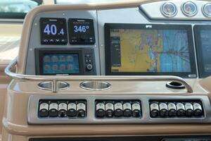 2013 Formula 45 Yacht thumbnail 25