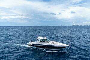 2013 Formula 45 Yacht thumbnail 55