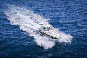 2013 Formula 45 Yacht thumbnail 3