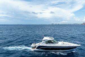 2013 Formula 45 Yacht thumbnail 54
