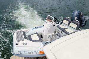 2013 Formula 45 Yacht thumbnail 10